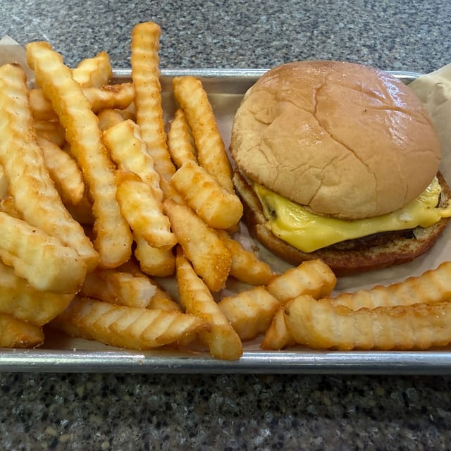 Cheeseburger (Kids).